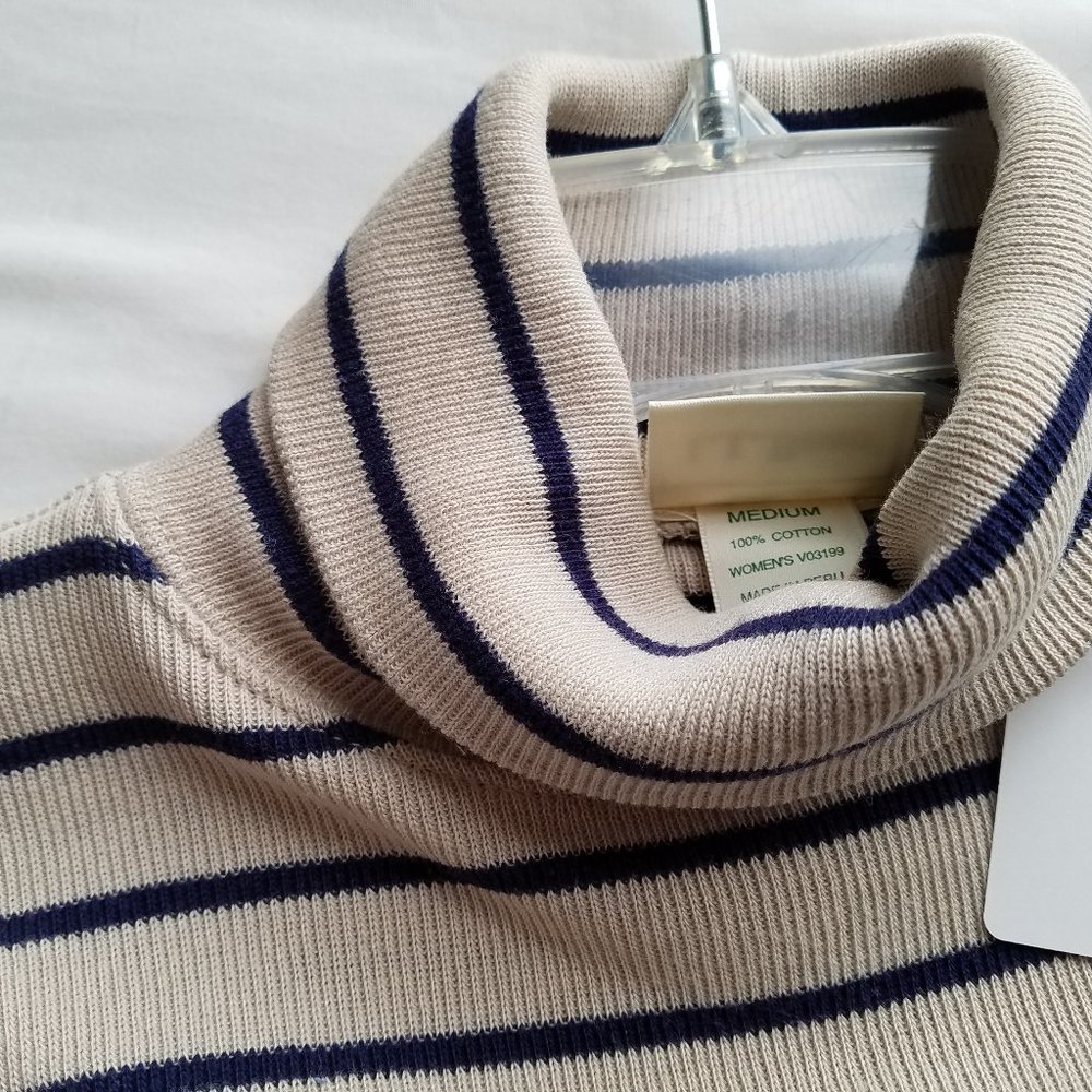 L.L. Bean Womens size M Sweater - Picture 3 of 4